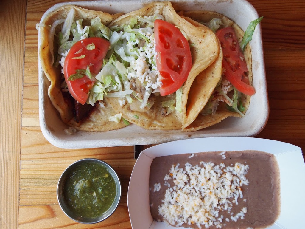Taco E | restaurant | 752 W 33rd St, Chicago, IL 60616, USA | 3125794460 OR +1 312-579-4460