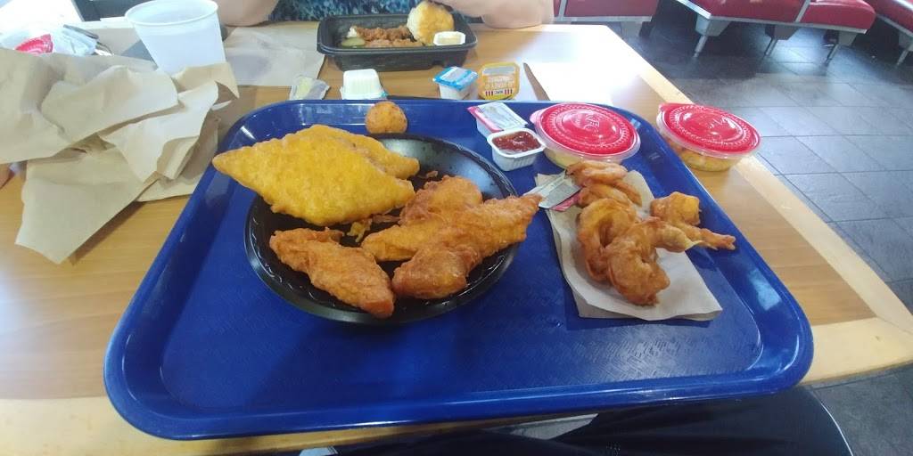 Long John Silvers | restaurant | 1504 Nations Dr, Gurnee, IL 60031, USA | 8475998439 OR +1 847-599-8439