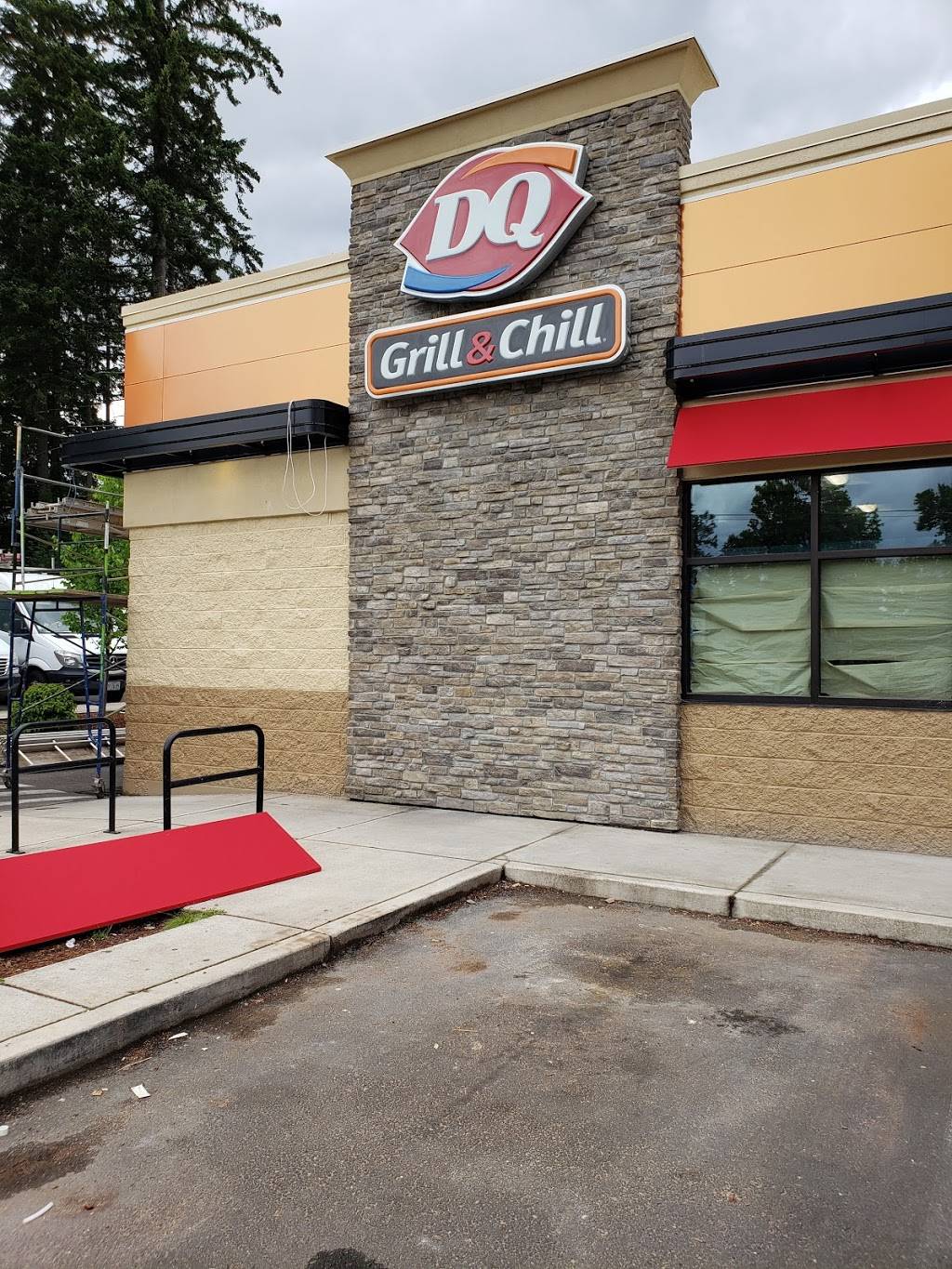 Dairy Queen Grill & Chill | restaurant | 16875 SW Pacific Hwy, King City, OR 97224, USA | 5036209851 OR +1 503-620-9851