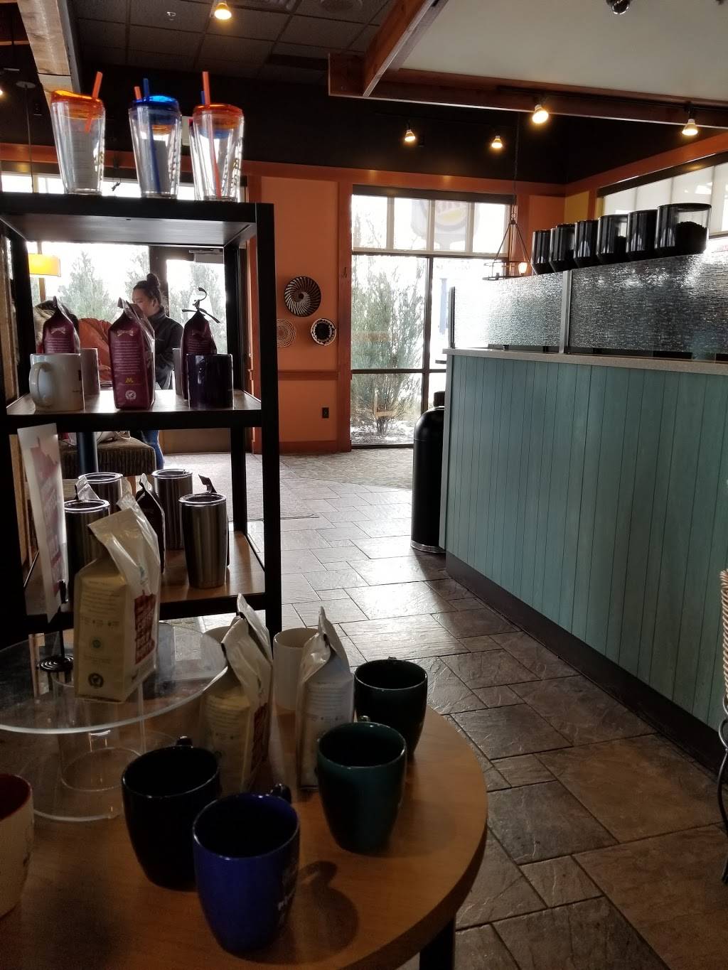 Caribou Coffee | cafe | 1720 Rice St, Maplewood, MN 55113, USA | 6514892384 OR +1 651-489-2384