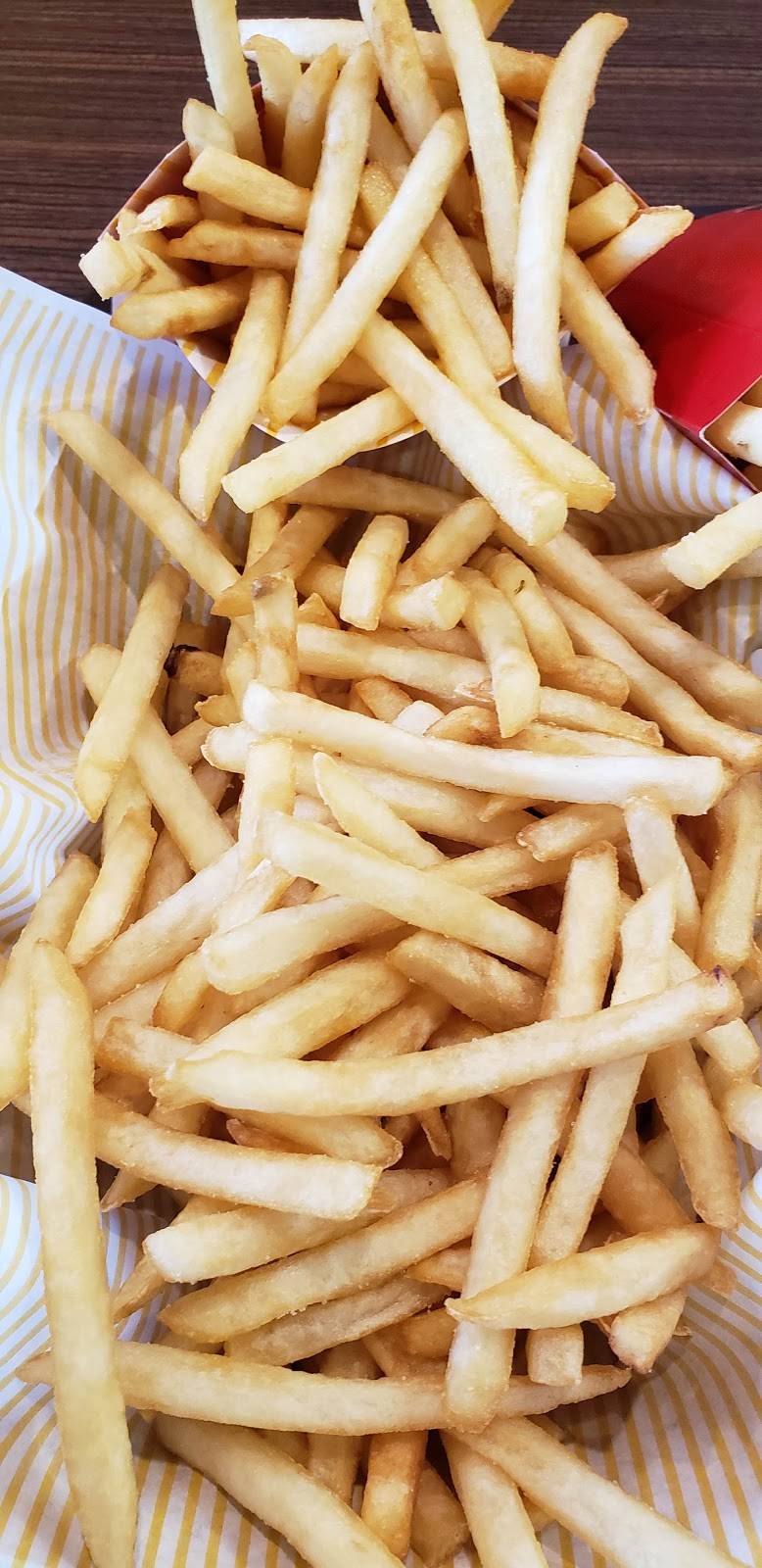 McDonalds | cafe | 3612 PA-31, Donegal, PA 15628, USA | 7245935500 OR +1 724-593-5500