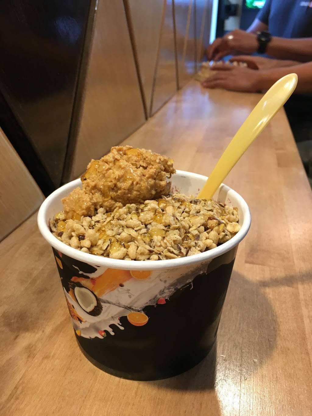 Rush Bowls | restaurant | 5331 E Mockingbird Ln Suite 140, Dallas, TX 75206, USA | 4692063740 OR +1 469-206-3740