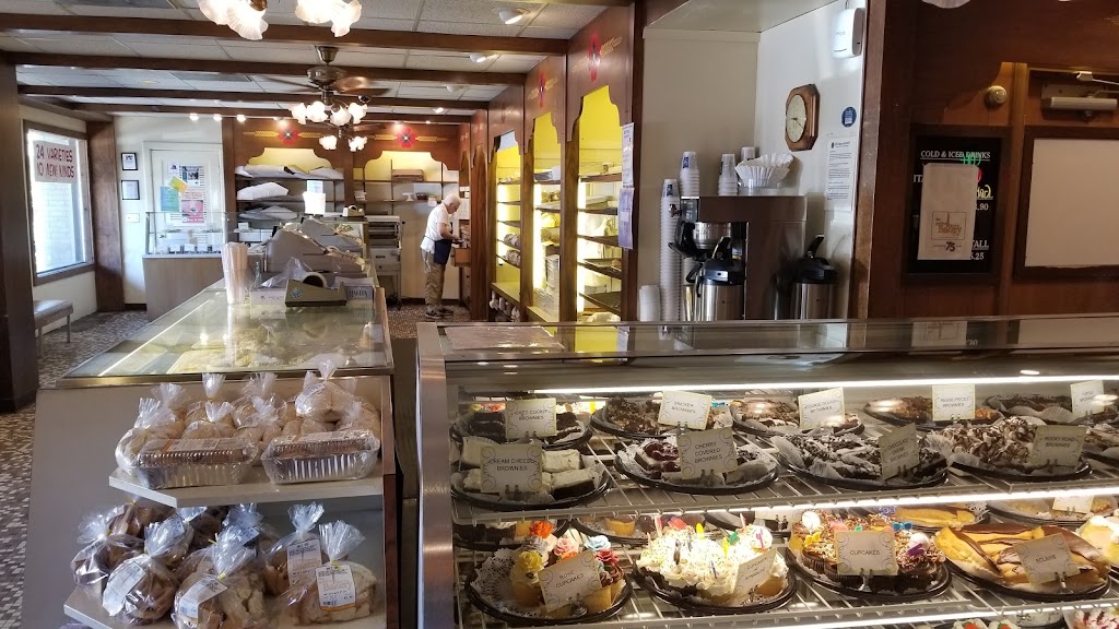 Golden Brown Bakery, Inc. | bakery | 421 Phoenix St, South Haven, MI 49090, USA | 2696373418 OR +1 269-637-3418