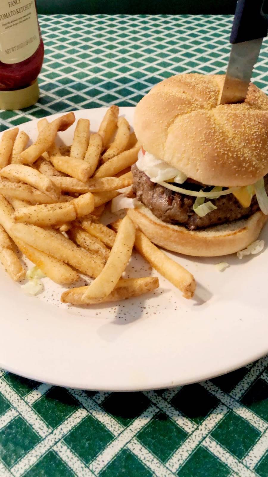 Highland Street Cafe | restaurant | 185 S Highland St, Mt Dora, FL 32757, USA | 3523831446 OR +1 352-383-1446