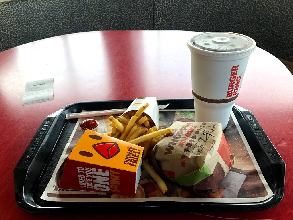 Burger King | restaurant | 3 Cedar Swamp Rd, Glen Cove, NY 11542, USA | 5166090813 OR +1 516-609-0813