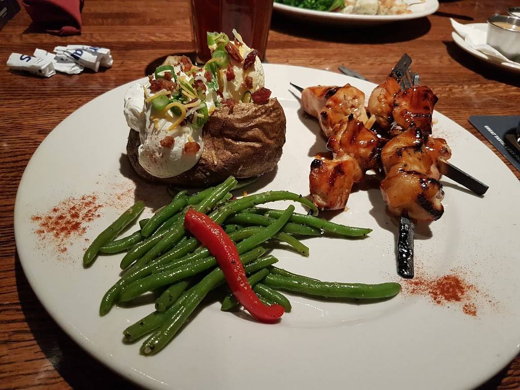 Lucky Brewgrille | cafe | 5401 Johnson Dr, Mission, KS 66205, USA | 9134038571 OR +1 913-403-8571