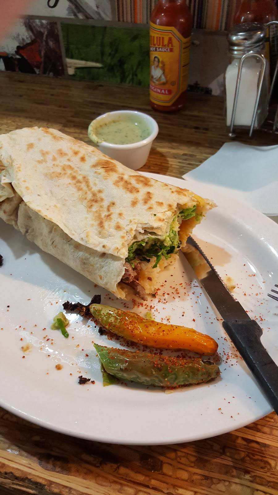 Wahoos Fish Taco | restaurant | 120 Main St, Huntington Beach, CA 92648, USA | 7145362050 OR +1 714-536-2050