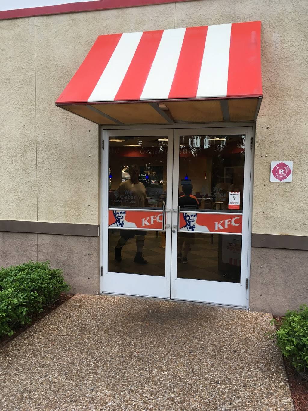 KFC | restaurant | 4040 20th St, Vero Beach, FL 32960, USA | 7725693830 OR +1 772-569-3830