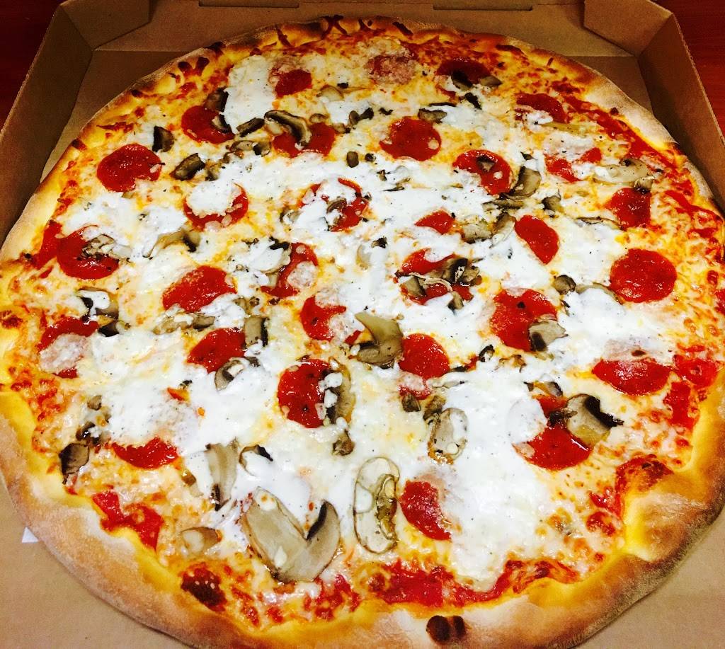 Nikis Pizza | restaurant | 1100 Center Ridge Dr #320, Austin, TX 78753, USA | 5129896868 OR +1 512-989-6868