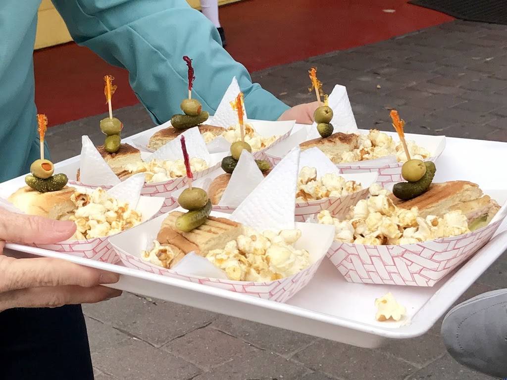 Pierside Press | restaurant | 907 Ocean Ave, Seal Beach, CA 90740, USA | 5622405546 OR +1 562-240-5546