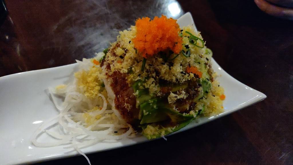 Yolo Sushi Bar & Karaoke | night club | 4907 E Kings Canyon Rd, Fresno, CA 93727, USA | 5593745190 OR +1 559-374-5190