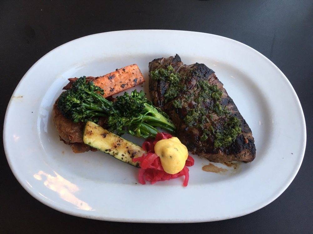 Américas River Oaks | restaurant | 2040 W Gray St, Houston, TX 77019, USA | 8322001492 OR +1 832-200-1492