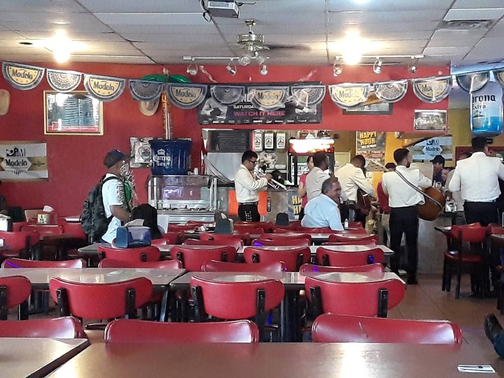 Los Primoz | restaurant | Northgate Shopping Center, 2502, 2425, Northgate Blvd, Sacramento, CA 95833, USA | 9169293400 OR +1 916-929-3400