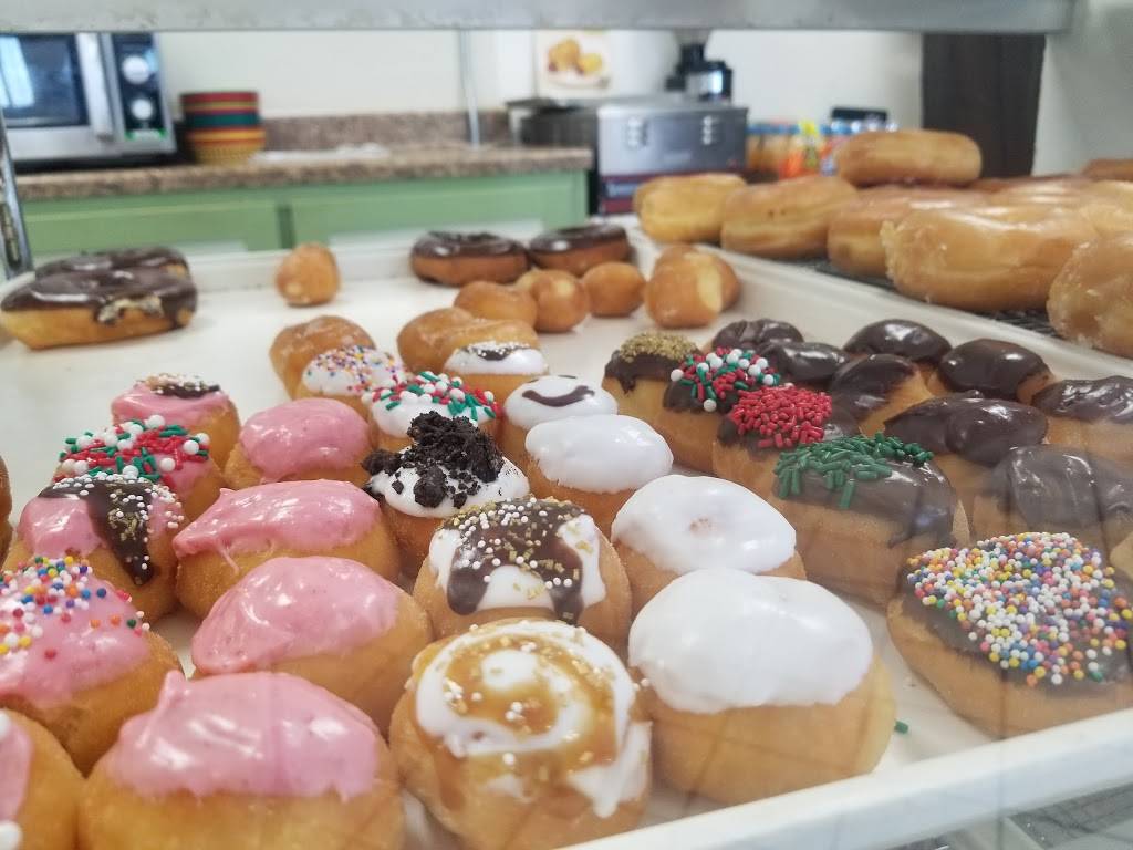 Donut & Cafe | restaurant | 1921 E Hebron Pkwy #106, Carrollton, TX 75007, USA | 9724928524 OR +1 972-492-8524