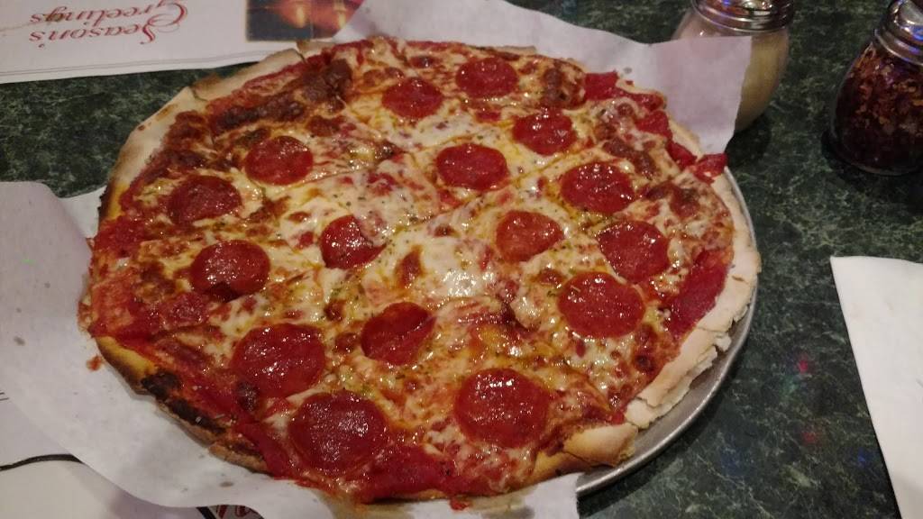 Drags Restaurant & Roman Lounge | restaurant | 511 S N Main St, Rice Lake, WI 54868, USA | 7152344961 OR +1 715-234-4961