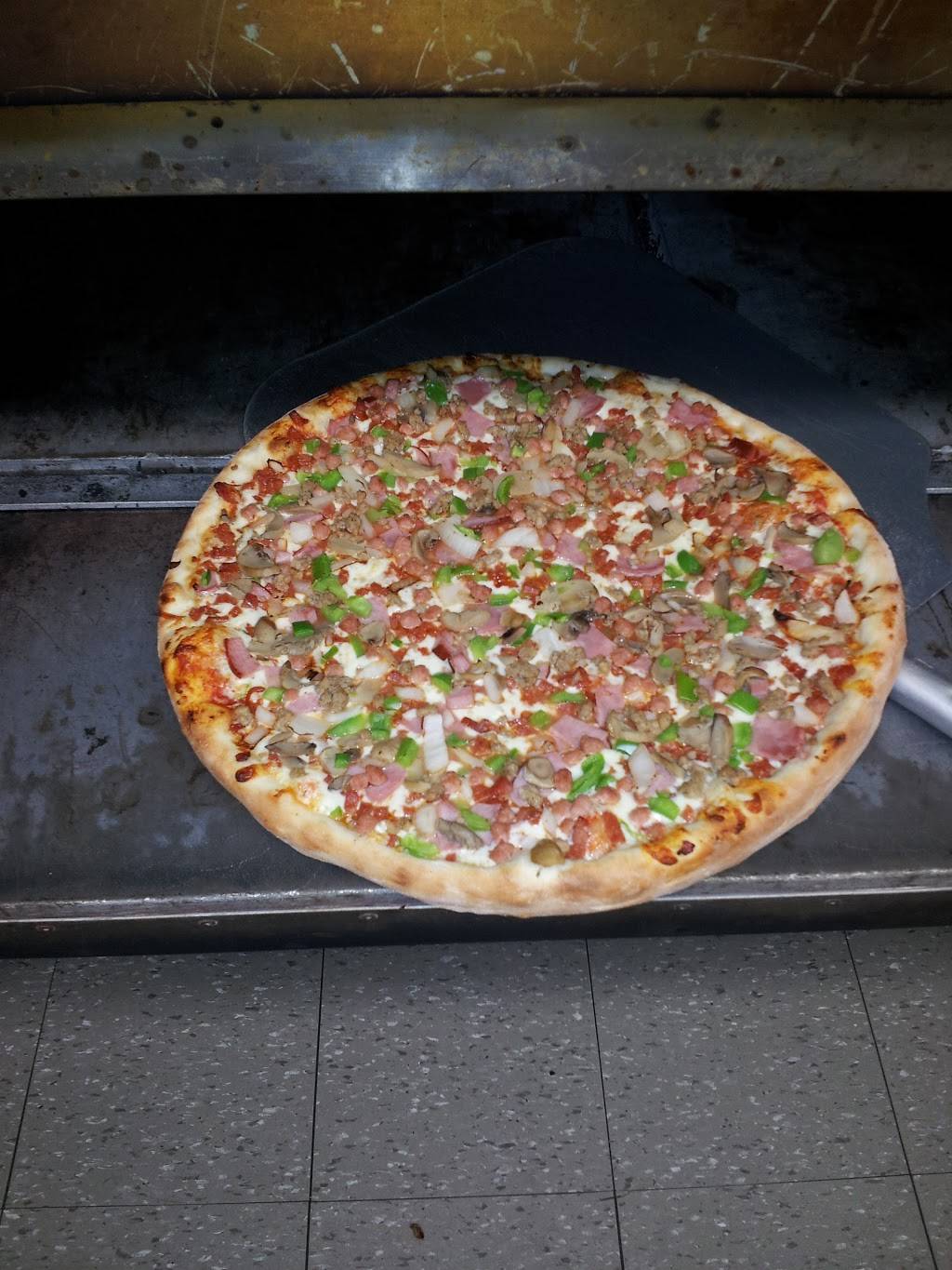 Sarduccis East | restaurant | 2675 Lauzon Road, Windsor, ON N8T 2Z5, Canada | 5199747200 OR +1 519-974-7200