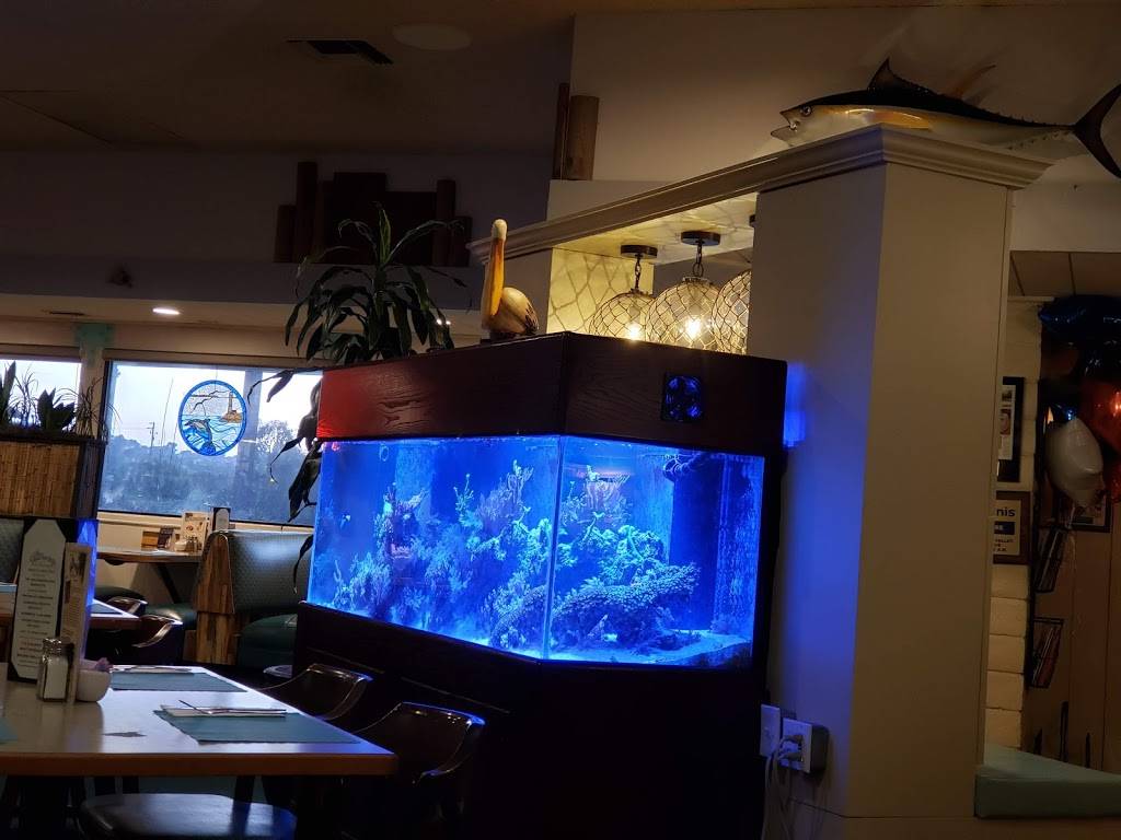 The Quarterdeck Seafood Bar & Grill | restaurant | 1500 W Branch St, Arroyo Grande, CA 93420, USA | 8054813474 OR +1 805-481-3474