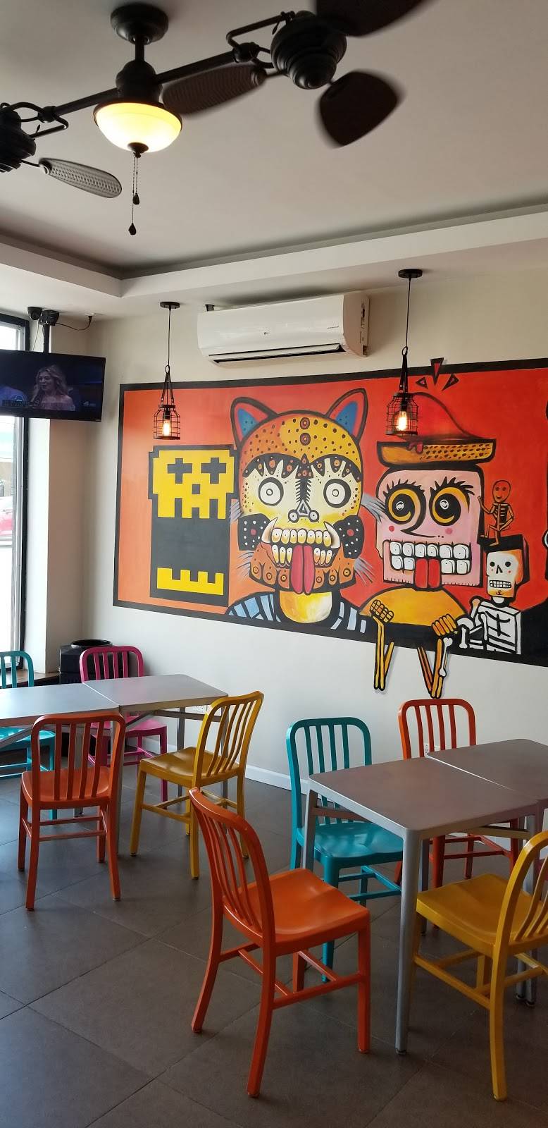 Rock A Taco | restaurant | 280 Merrick Rd, Rockville Centre, NY 11570, USA | 5169920477 OR +1 516-992-0477