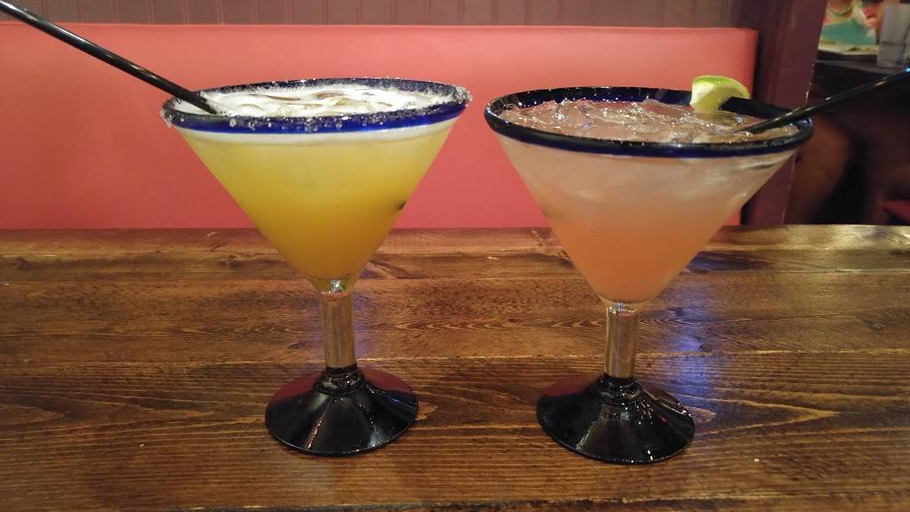 Cantina Louie | restaurant | 725 Atlantic Blvd, Atlantic Beach, FL 32233, USA | 9043720123 OR +1 904-372-0123