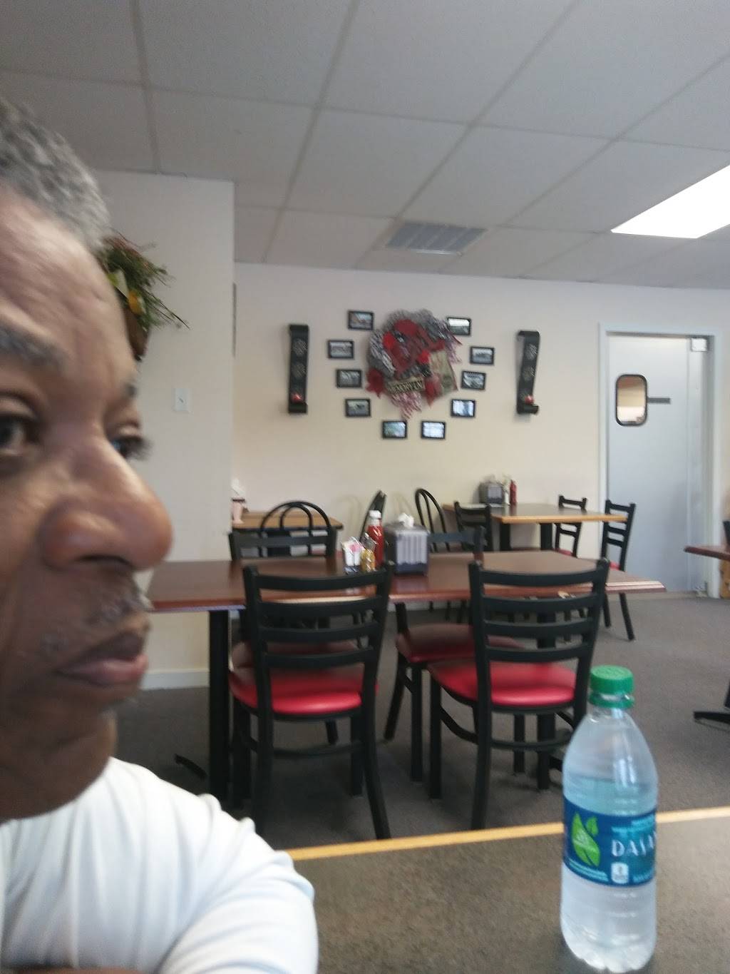 IC Scoops | restaurant | 12106 Boydton Plank Rd C, Petersburg, VA 23803, USA | 8045863582 OR +1 804-586-3582