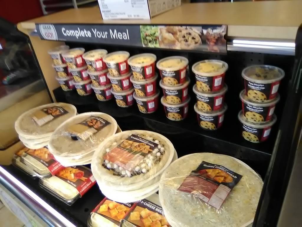 Papa Murphys Take N Bake Pizza | meal takeaway | 3335 Center Point Rd NE, Cedar Rapids, IA 52402, USA | 3193664252 OR +1 319-366-4252