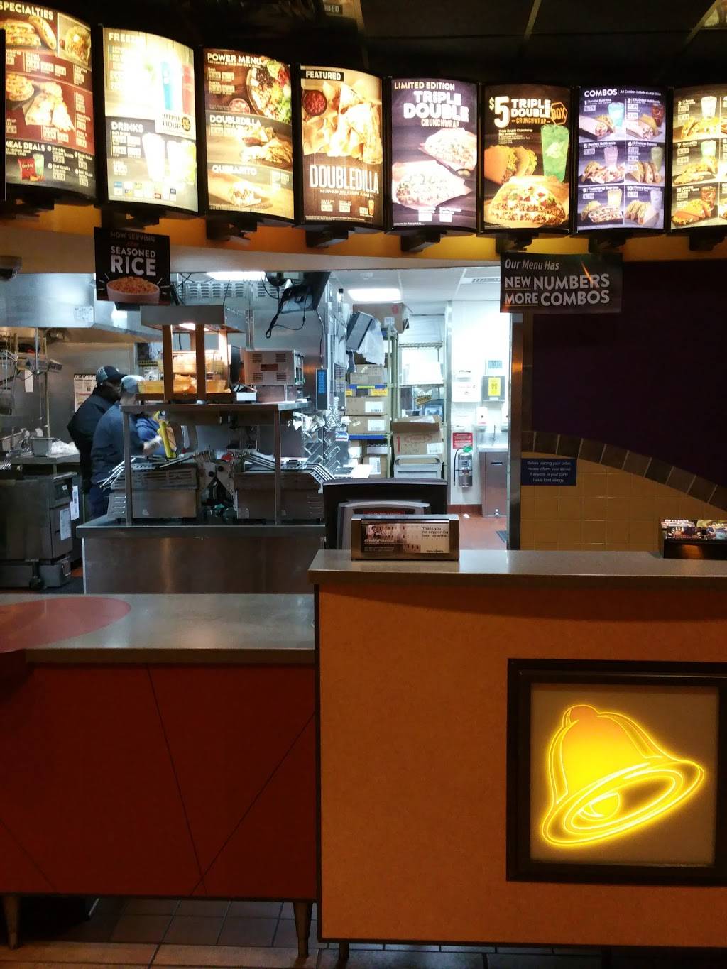 Taco Bell | meal takeaway | 343 Center St, Ludlow, MA 01056, USA | 4135834329 OR +1 413-583-4329