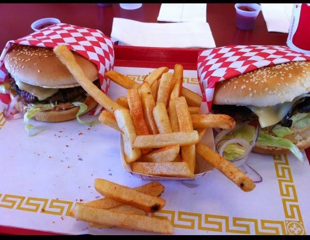 Hefty Burgers | restaurant | 1640 W Capitol Ave, West Sacramento, CA 95691, USA | 9163730122 OR +1 916-373-0122