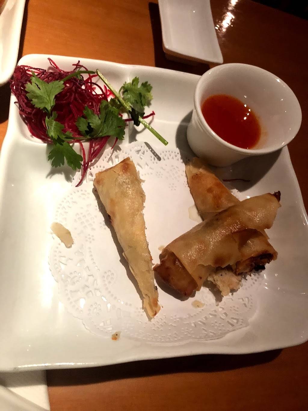 Fin II | restaurant | 219 Main St, Stamford, CT 06901, USA | 2033596688 OR +1 203-359-6688