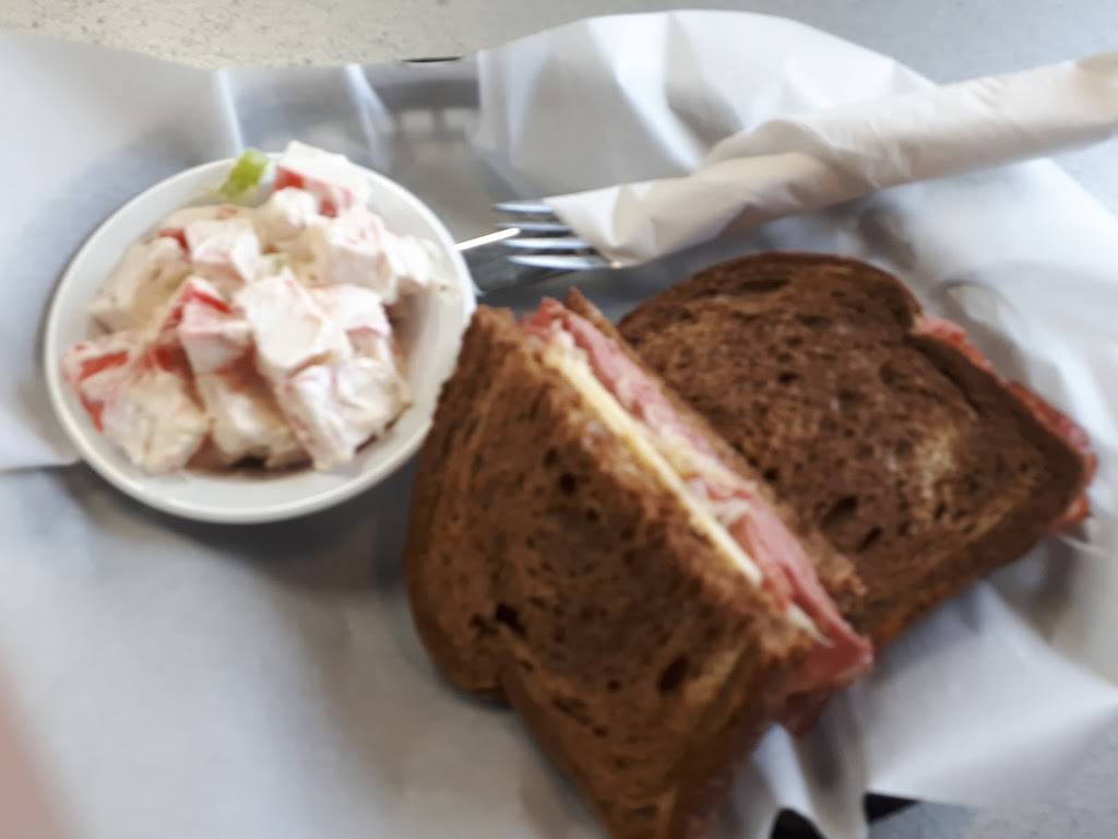 dLish Kitchen Cafe | restaurant | 518 Broadway #1, Tillsonburg, ON N4G 3S7, Canada | 5196882080 OR +1 519-688-2080