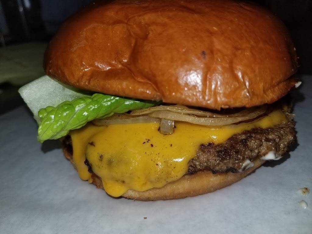 Bodeens Bbq | restaurant | 5913 Azle Ave, Fort Worth, TX 76114, USA | 6827087151 OR +1 682-708-7151