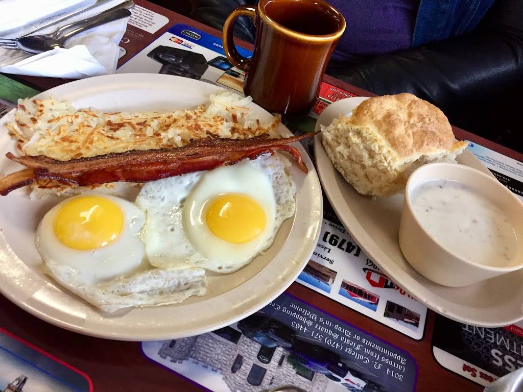 Ricks Iron Skillet | restaurant | 1131 S School Ave, Fayetteville, AR 72701, USA | 4794422200 OR +1 479-442-2200