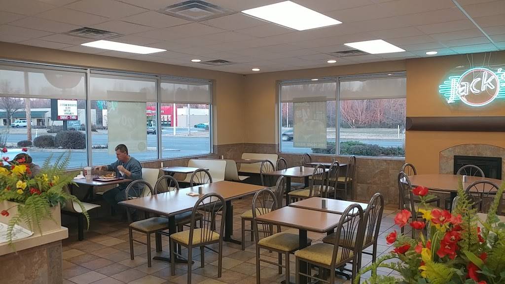 Jacks | restaurant | 3201 Cloverdale Rd, Florence, AL 35633, USA | 2567653767 OR +1 256-765-3767