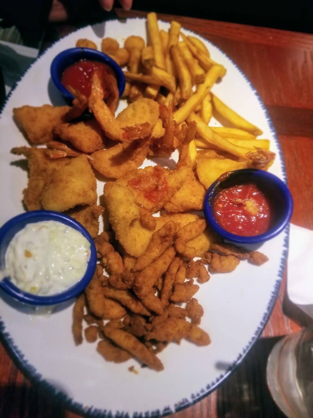 Red Lobster | restaurant | 5701 Youngstown Warren Rd, Niles, OH 44446, USA | 3305441321 OR +1 330-544-1321