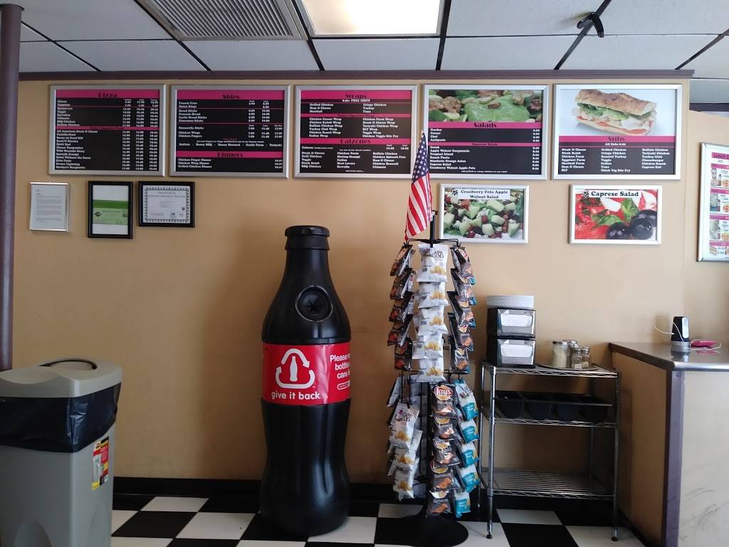 Pinkys Famous Pizza | restaurant | 165 Main St, Medford, MA 02155, USA | 7813917465 OR +1 781-391-7465