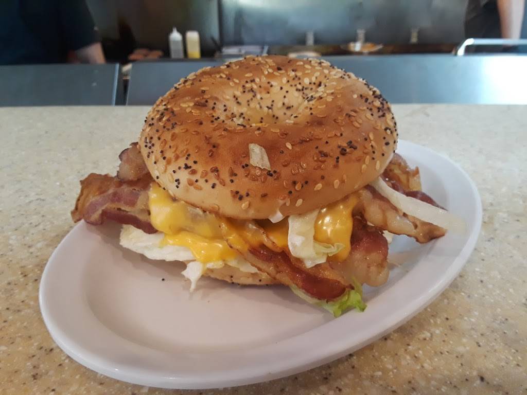 Ricks Diner | restaurant | 466 SW Port St Lucie Blvd #101, Port St. Lucie, FL 34953, USA | 7723358660 OR +1 772-335-8660