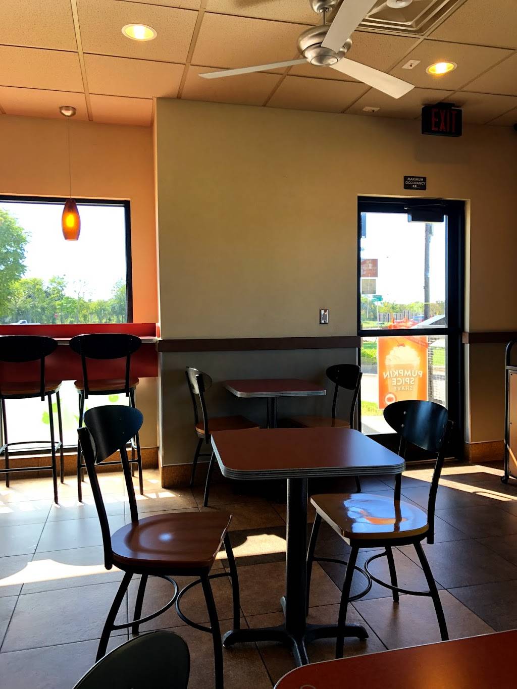 Jack in the Box | restaurant | 721 S R L Thornton Fwy, Dallas, TX 75203, USA | 2149485505 OR +1 214-948-5505