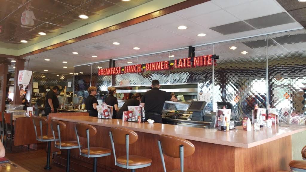 Dennys | restaurant | 1180 Alabama St, Redlands, CA 92374, USA | 9097982475 OR +1 909-798-2475