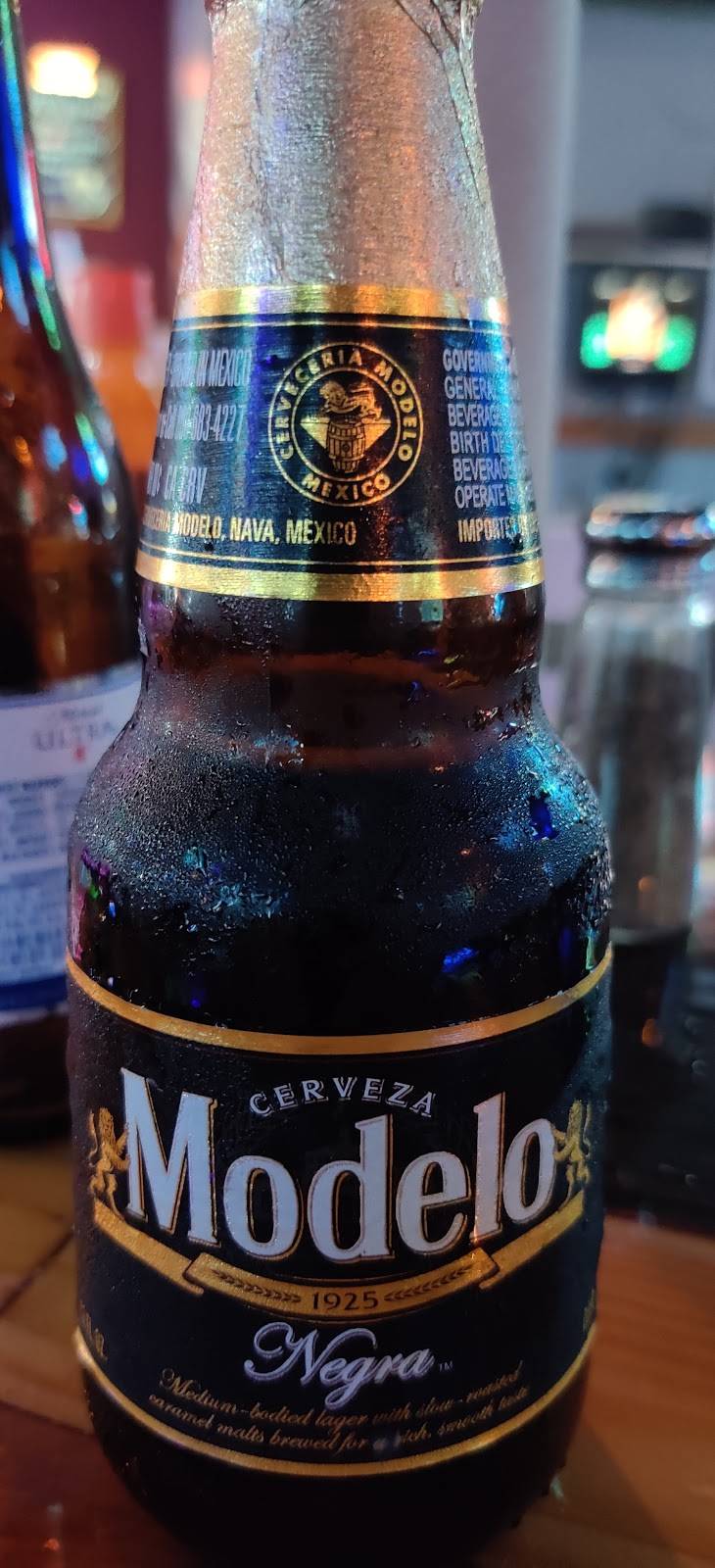 Los Buhos | restaurant | 9428 Parkfield Dr, Austin, TX 78758, USA | 5128140078 OR +1 512-814-0078