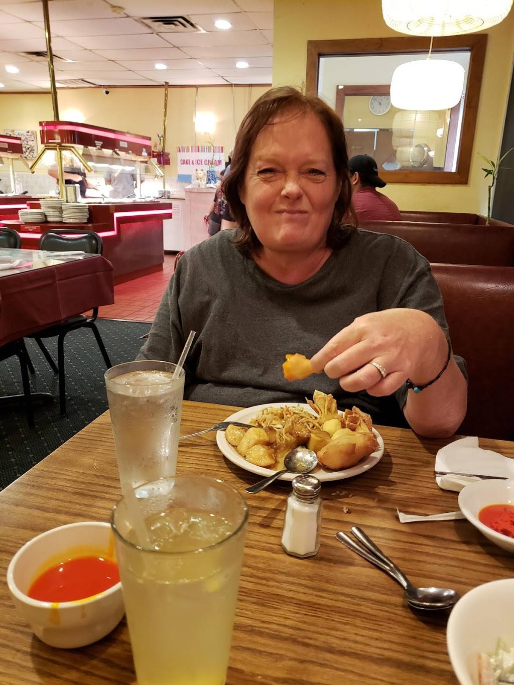 China Wok | restaurant | 8986 S Western Ave, Oklahoma City, OK 73139, USA | 4056312885 OR +1 405-631-2885