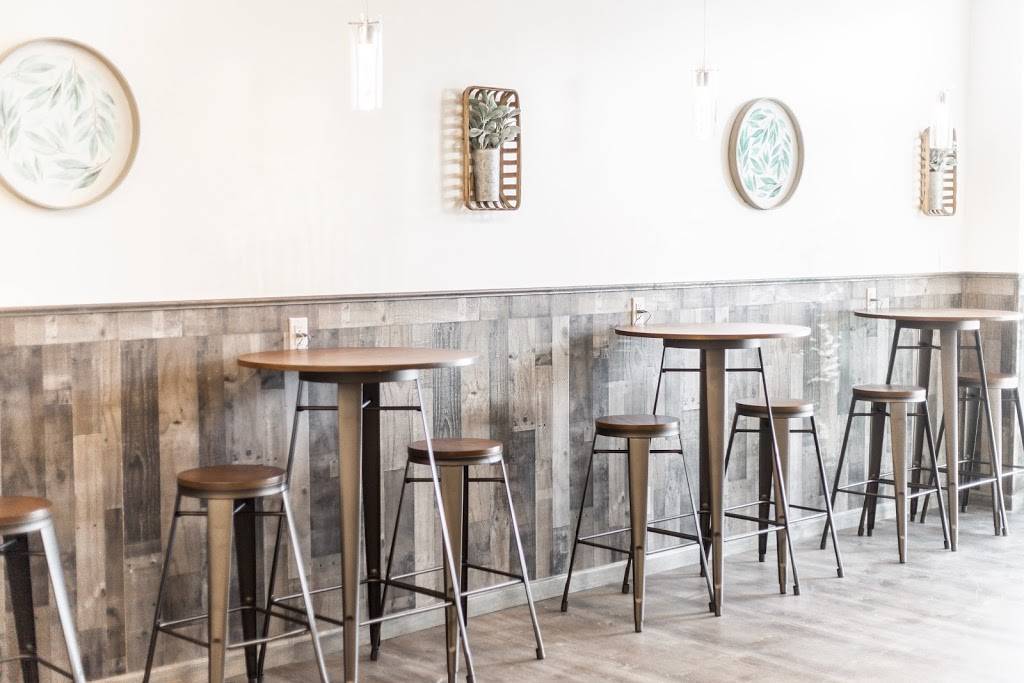 Nellas Nutri-Bar | restaurant | Nellas Nutri-Bar, 2 Maple St, Croton-On-Hudson, NY 10520, USA | 9142592296 OR +1 914-259-2296