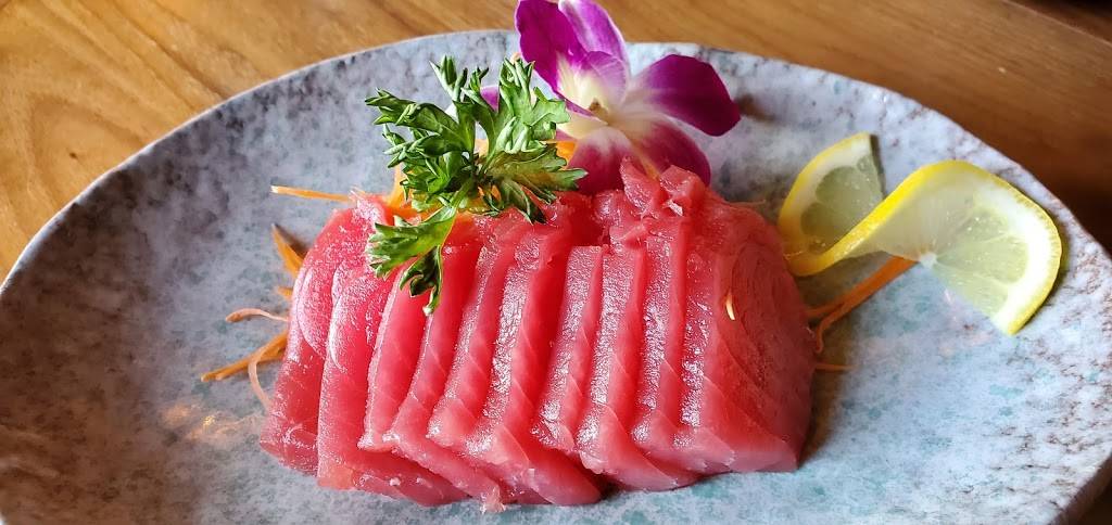 Black Sushi | restaurant | 8594 Palm Pkwy, Orlando, FL 32836, USA | 4074777771 OR +1 407-477-7771