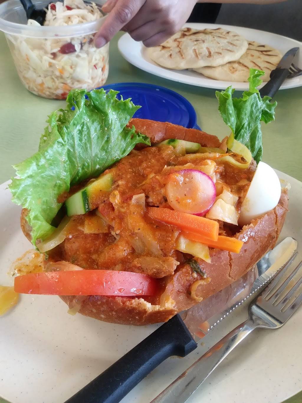 El Papaturro Cocina Salvadoreña | restaurant | 7612 Canal St, Houston, TX 77012, USA | 7139215222 OR +1 713-921-5222