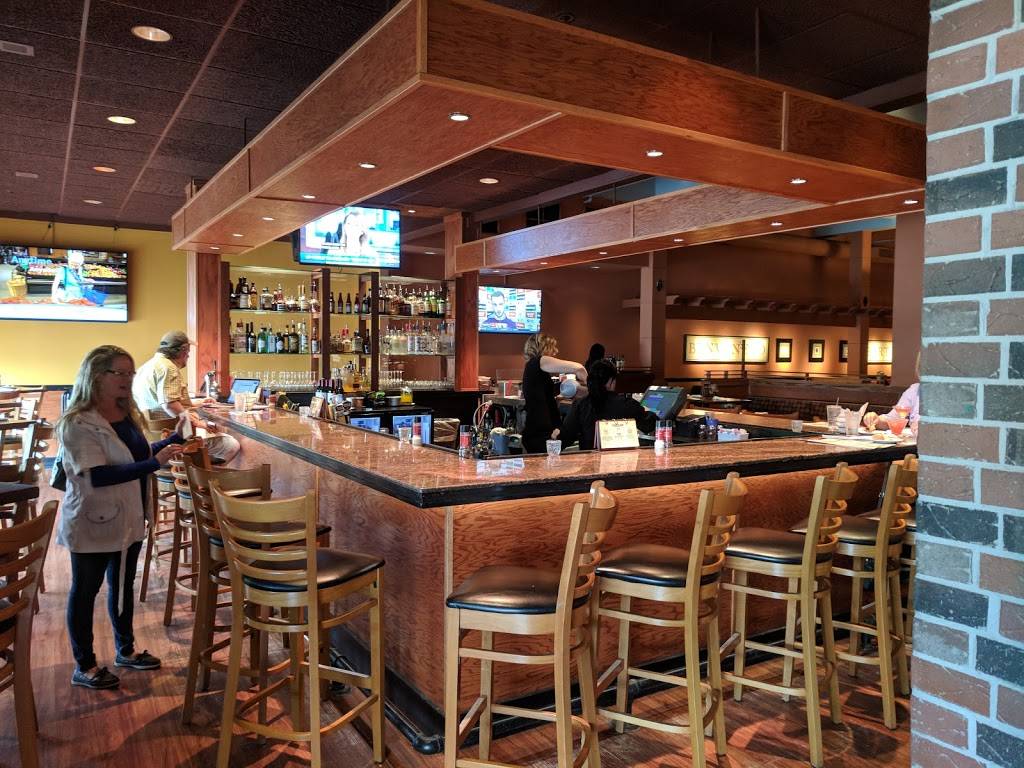 Bertuccis Italian Restaurant | restaurant | 412 Franklin St, Braintree, MA 02184, USA | 7818493066 OR +1 781-849-3066