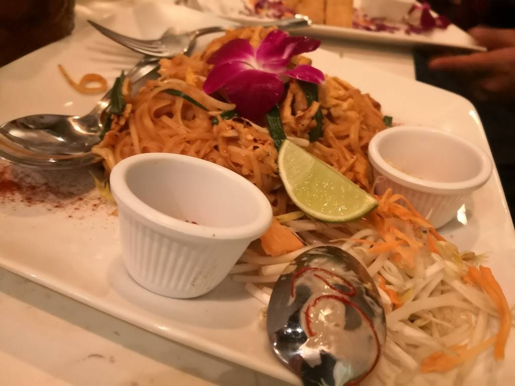 Baan Thai Cuisine & Bar | restaurant | 710 Main St suite 3-103, Park City, UT 84060, USA | 4356040243 OR +1 435-604-0243