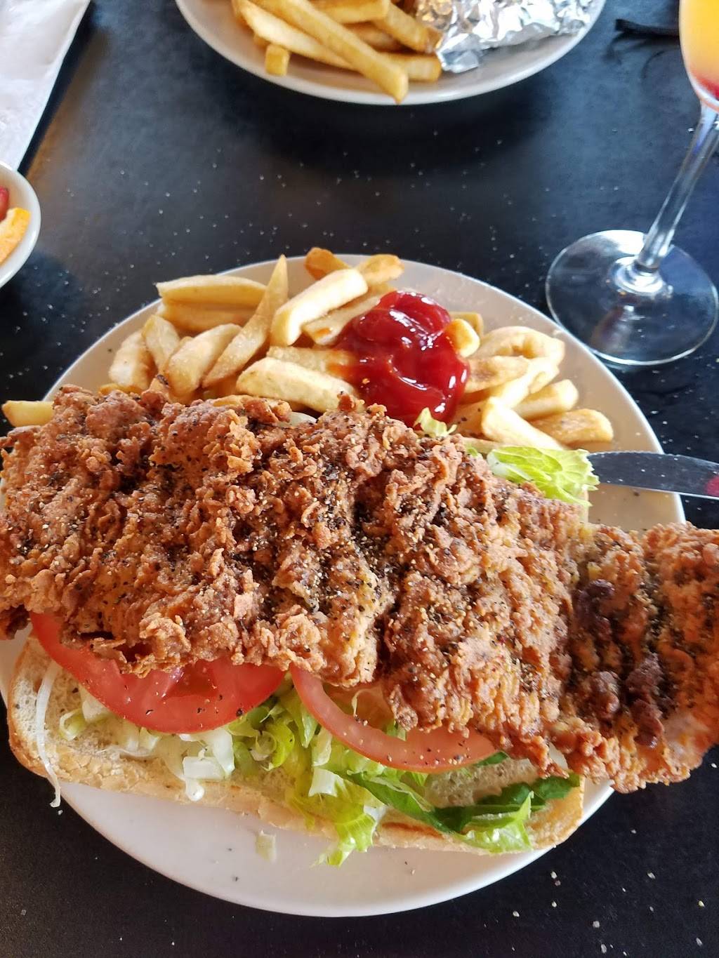 Cleavers Chicago Style Flavor | restaurant | 5501 E Indiana St, Evansville, IN 47715, USA | 8124730001 OR +1 812-473-0001