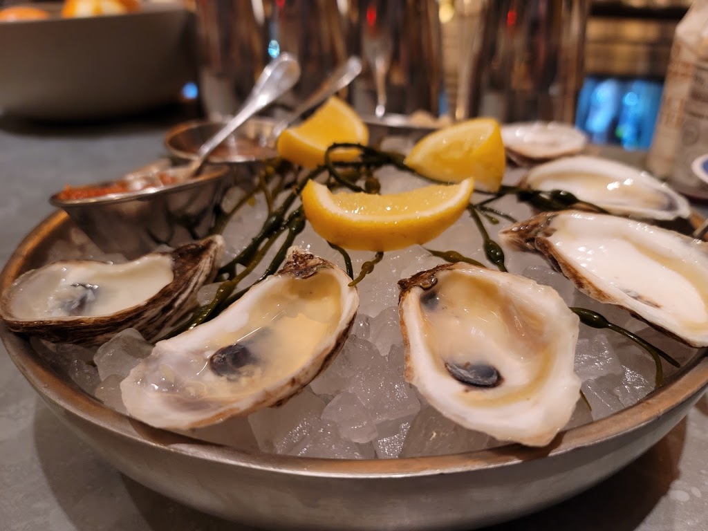 St. Neos Brasserie | restaurant | 7 Drayton St, Savannah, GA 31401, USA | 9126628901 OR +1 912-662-8901