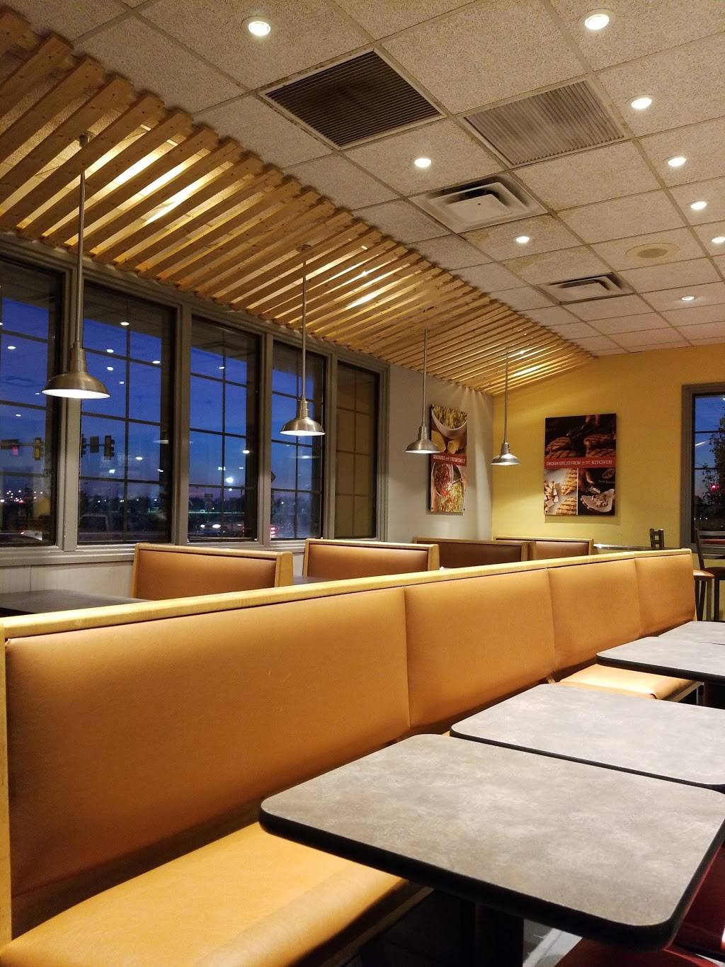 Taco Bueno | restaurant | 3023 SW 29th St, Oklahoma City, OK 73119, USA | 4056823553 OR +1 405-682-3553