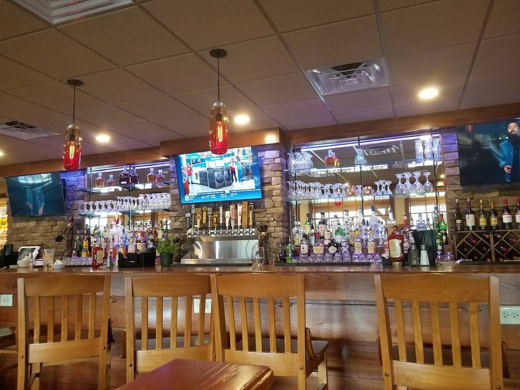 The Colonial Restaurant | restaurant | 8790 Wards Rd, Rustburg, VA 24588, USA | 4348212511 OR +1 434-821-2511