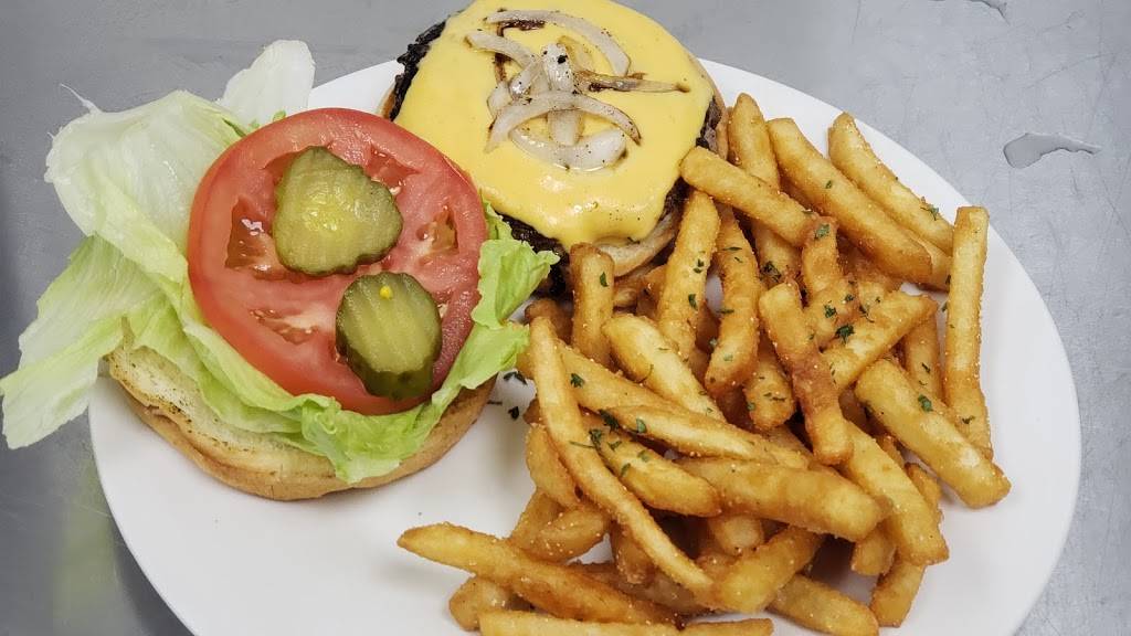 Daddys Soul Food & Grille | restaurant | 754 N 27th St #3552, Milwaukee, WI 53208, USA | 4144486165 OR +1 414-448-6165