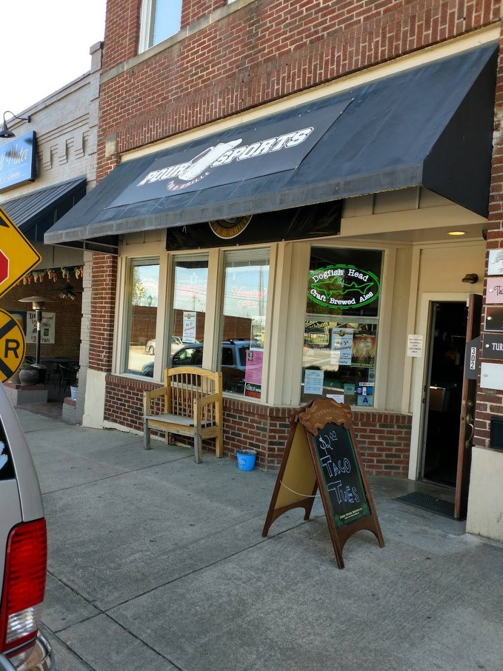 Pour Sports Pub & Grille | restaurant | 302 Trade St, Greer, SC 29651, USA | 8646555075 OR +1 864-655-5075